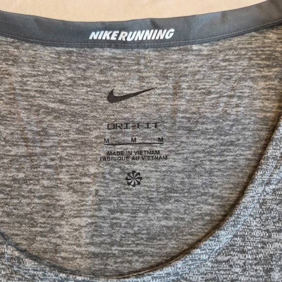 New with Tags Nike Dri-FIT "Runng" Men's Medium Running Tank Top CZ9179-084 - Picture 3 of 9